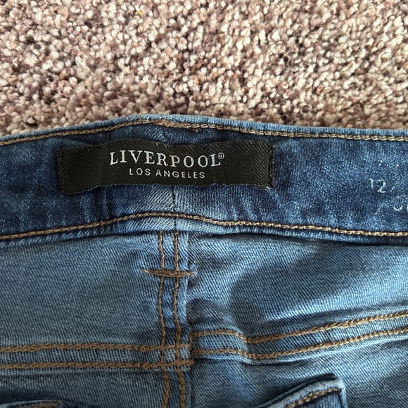 LIVERPOOL PETITE ABBY ANKLE SKINNY HIGH PERFORMANCE DENIM. 12P - Picture 6 of 7